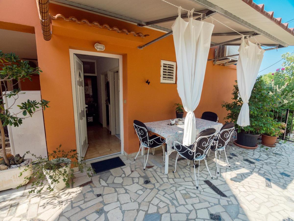 Apartment Eneja Rab Town Exterior foto